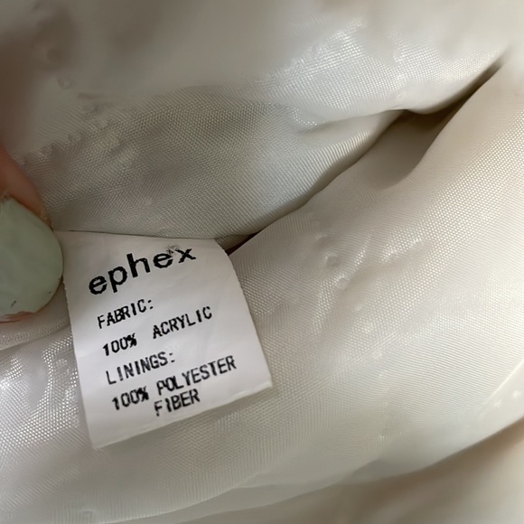 Ephex little girls soft fuzzy vest, size 130 (5T) - Picture 9 of 10